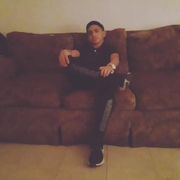 cesarolvera385